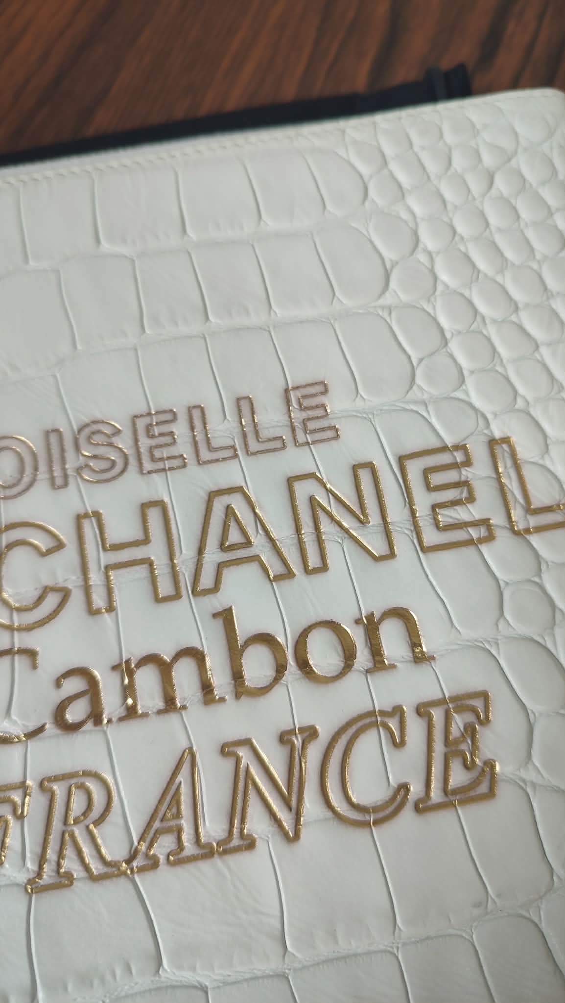Chanel OCase Croc Embossed White Series 28