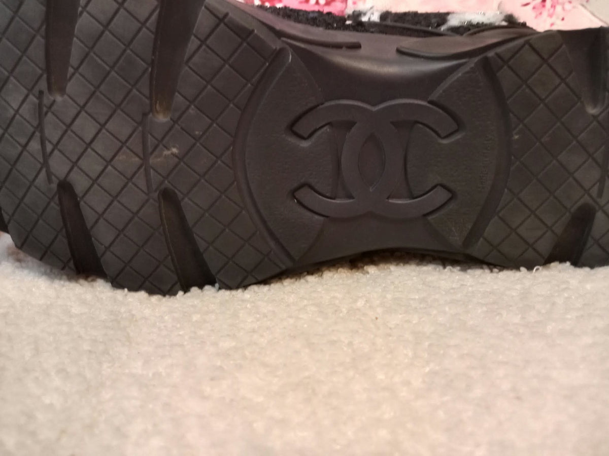 Chanel Tweed Sneakers Silver CC Logo 39 1/2