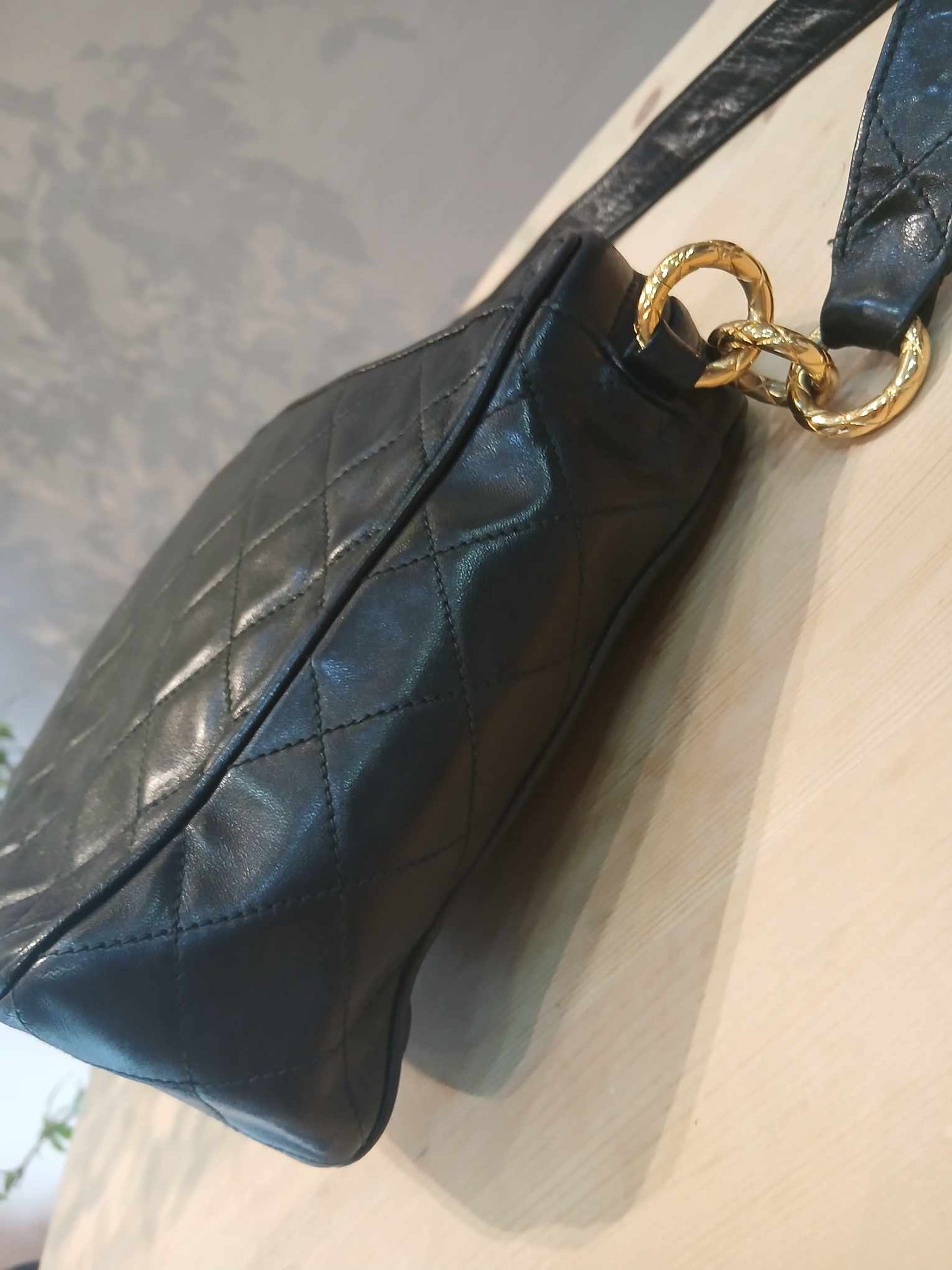 Chanel Vintage Shoulder Bag Lambskin Black Series 2