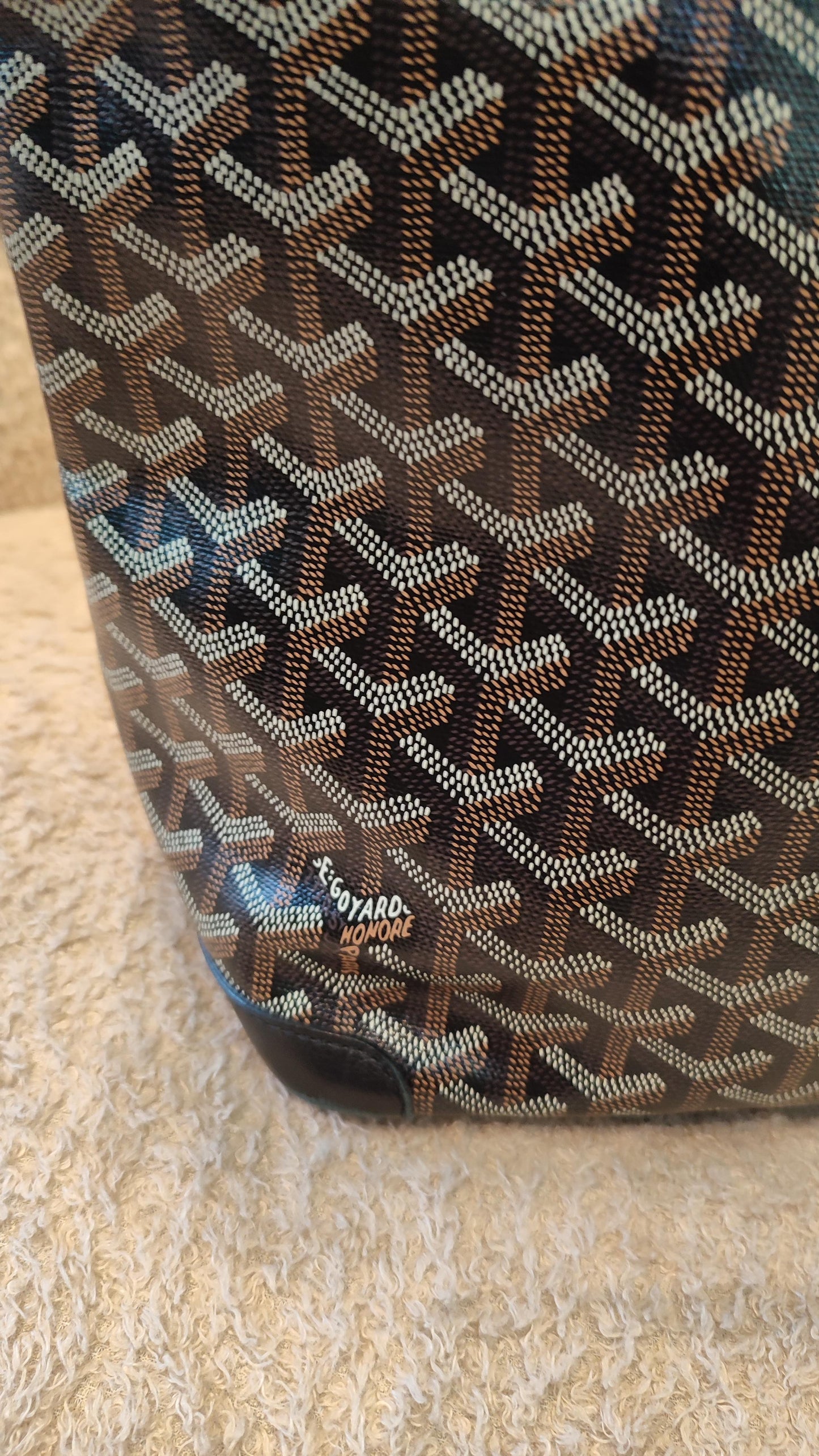 Goyard Artois Black MM