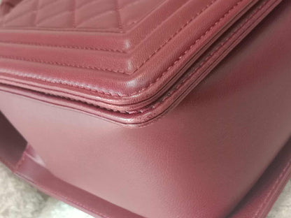 Chanel Boy Flap New Medium Burgundy Lambskin Series 22