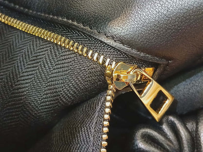 Loewe Squeeze Bag Large Black