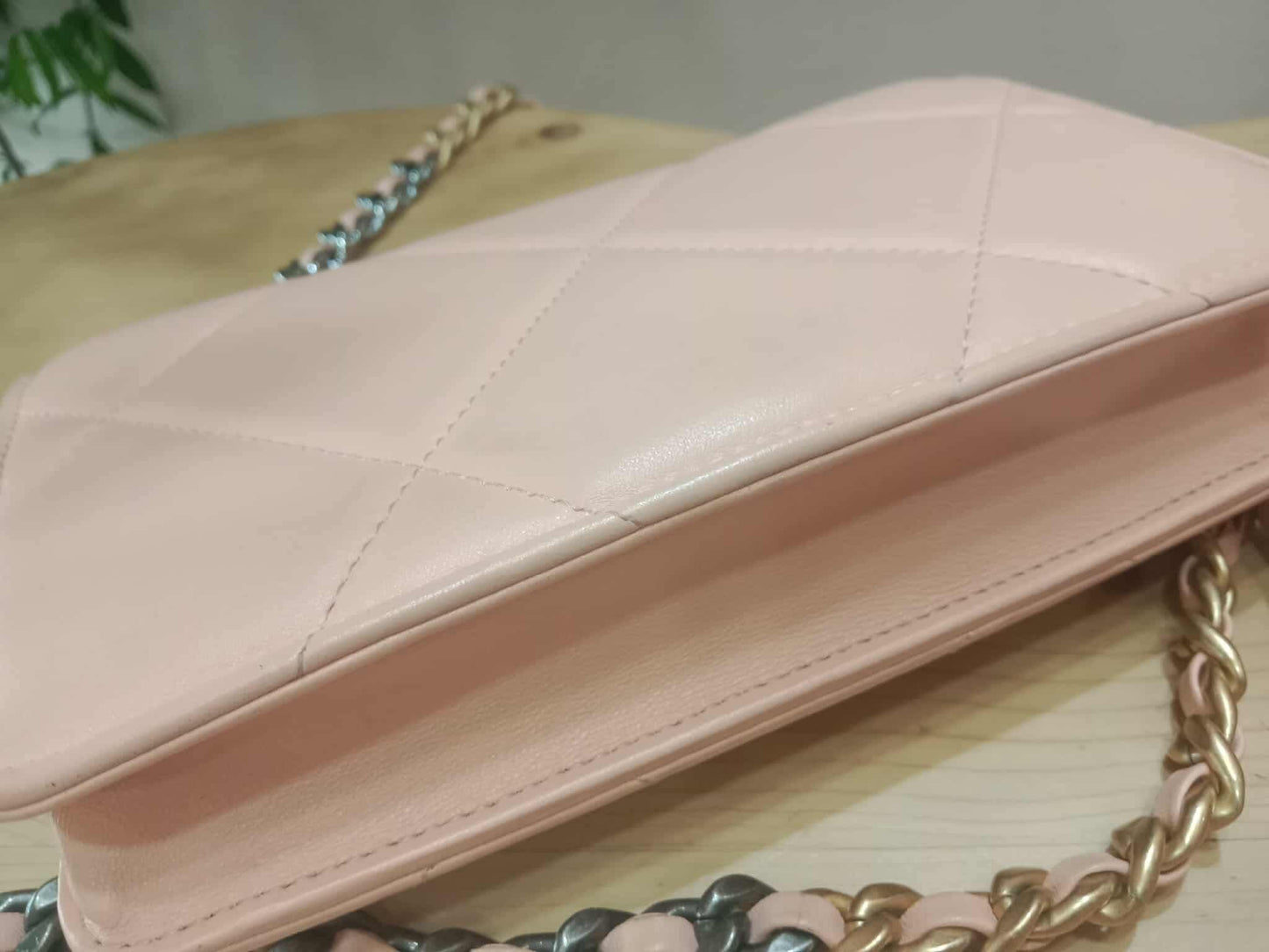 Chanel 19 Wallet on Chain Peach in Quilted Lambskin Microchipped
