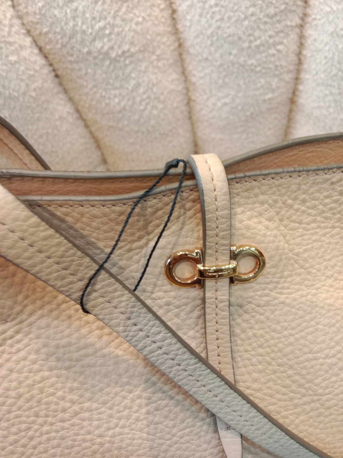 Salvatore Ferragamo Beige Leather Bice Tote