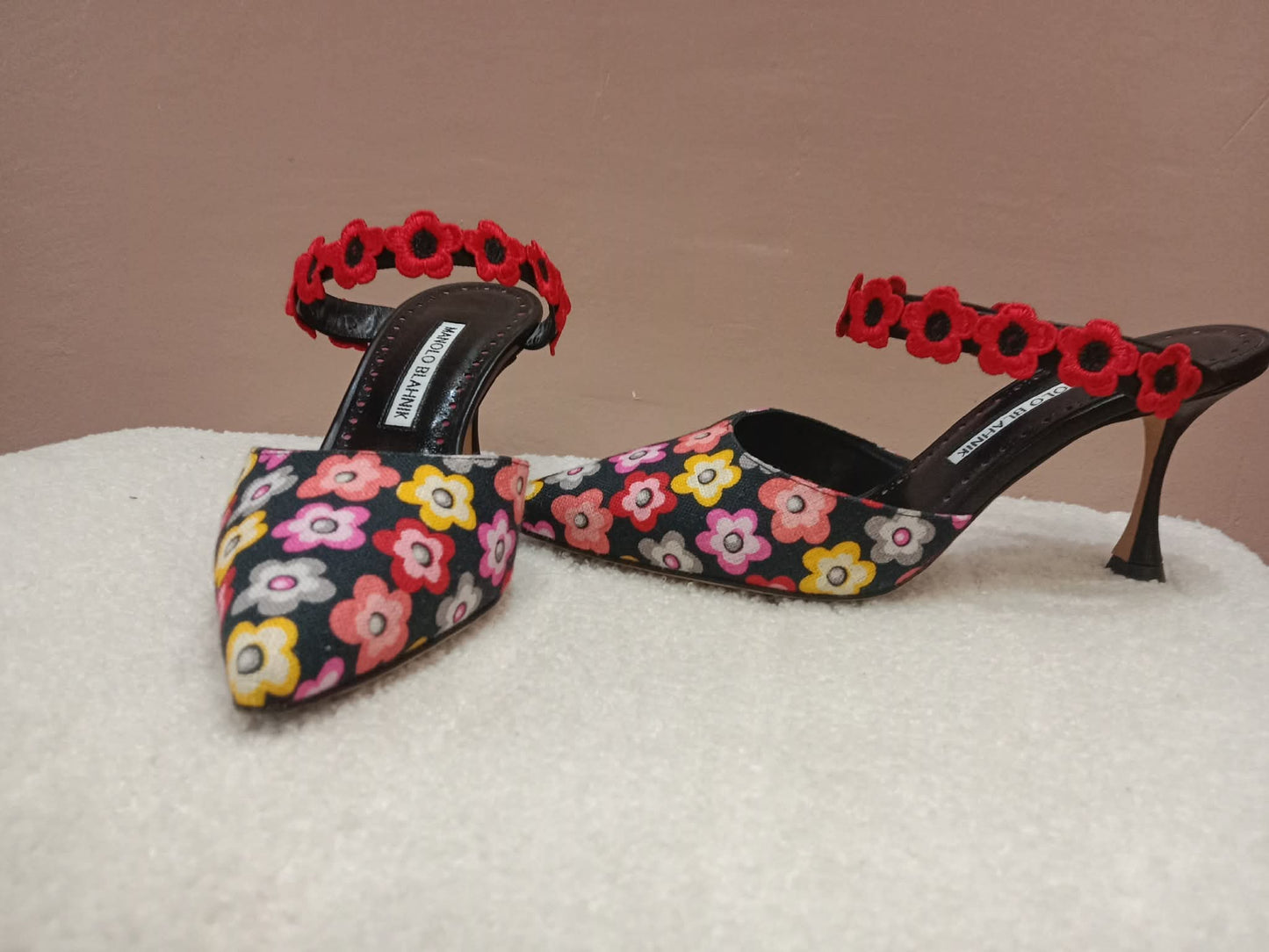 Manolo Blahnik Chamaca 70 Floral Print inen Mule Heels Size 36