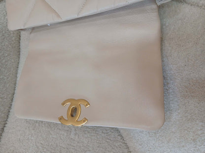 Chanel 19 Beige Lambskin Small Series 30
