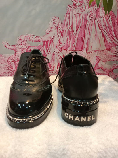 Chanel Black Patent Calfskin CC Brogue Lace-Up Oxford Size 38