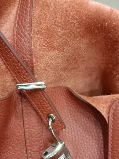 Hermes Picotin 22 Clemence Brique Stamp Y 2020