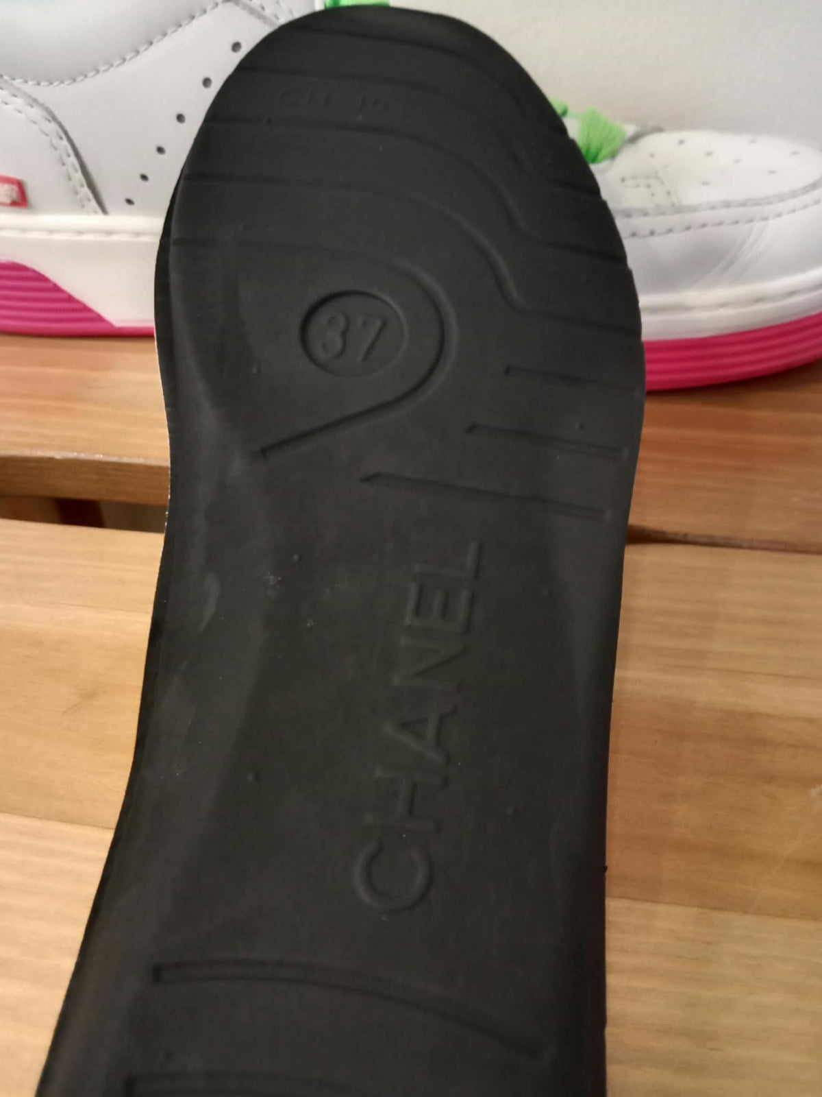 Chanel White Leather CC Lace-Up Sneakers Neon Multicolor Size 37