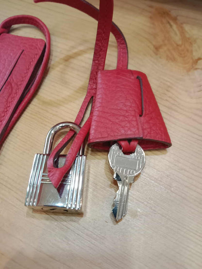 Hermes Victoria 43 Clemence Red Stamp R 2014