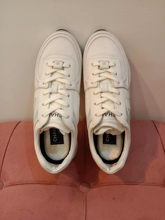 Chanel Low-Top Sneakers White Size 38