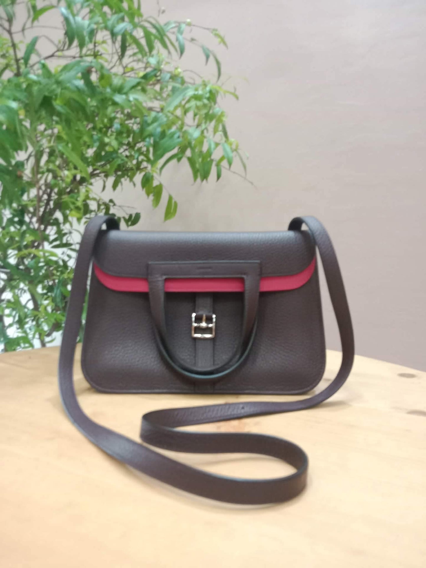 Hermes Halzan 25 Clemence Rouge/Framboise Stamp Z 2021