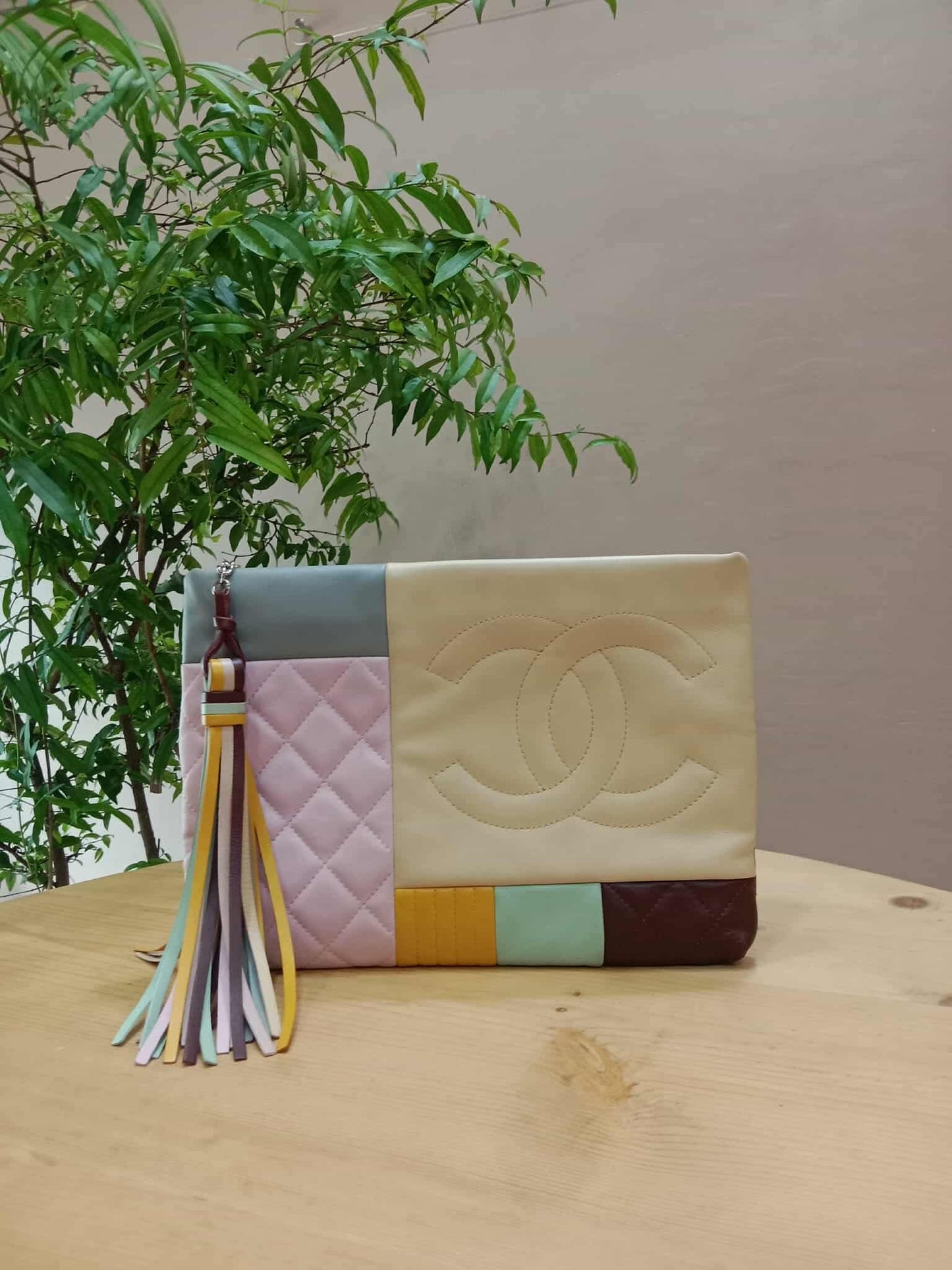 Chanel Colorblock Patchwork O-Case Clutch Lambskin Series 22