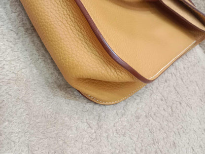 Hermes Halzan 31 Jaune Ambre Clemence Stamp R Square 2014