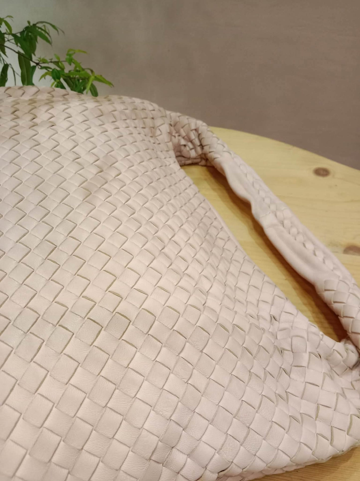Bottega Veneta Intrecciato Hobo Bag Pink