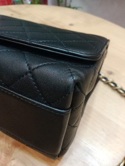 Chanel La Parisienne Quilted Lambskin Tophandle Bag Black Series 30