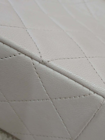 Chanel Matelasse Lambskin Vintage Flap White Series 1