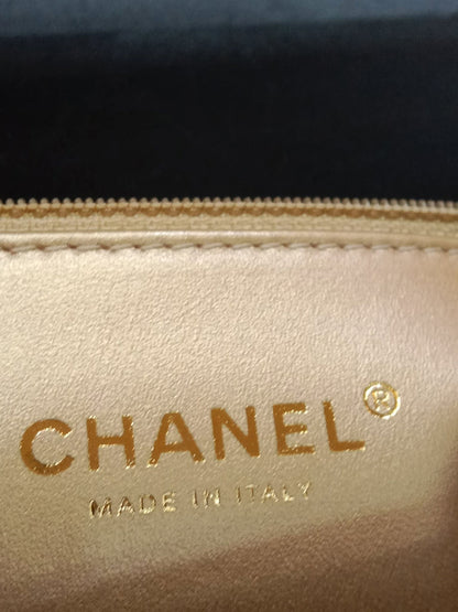 Chanel La Parisienne Quilted Lambskin Tophandle Bag Black Series 30