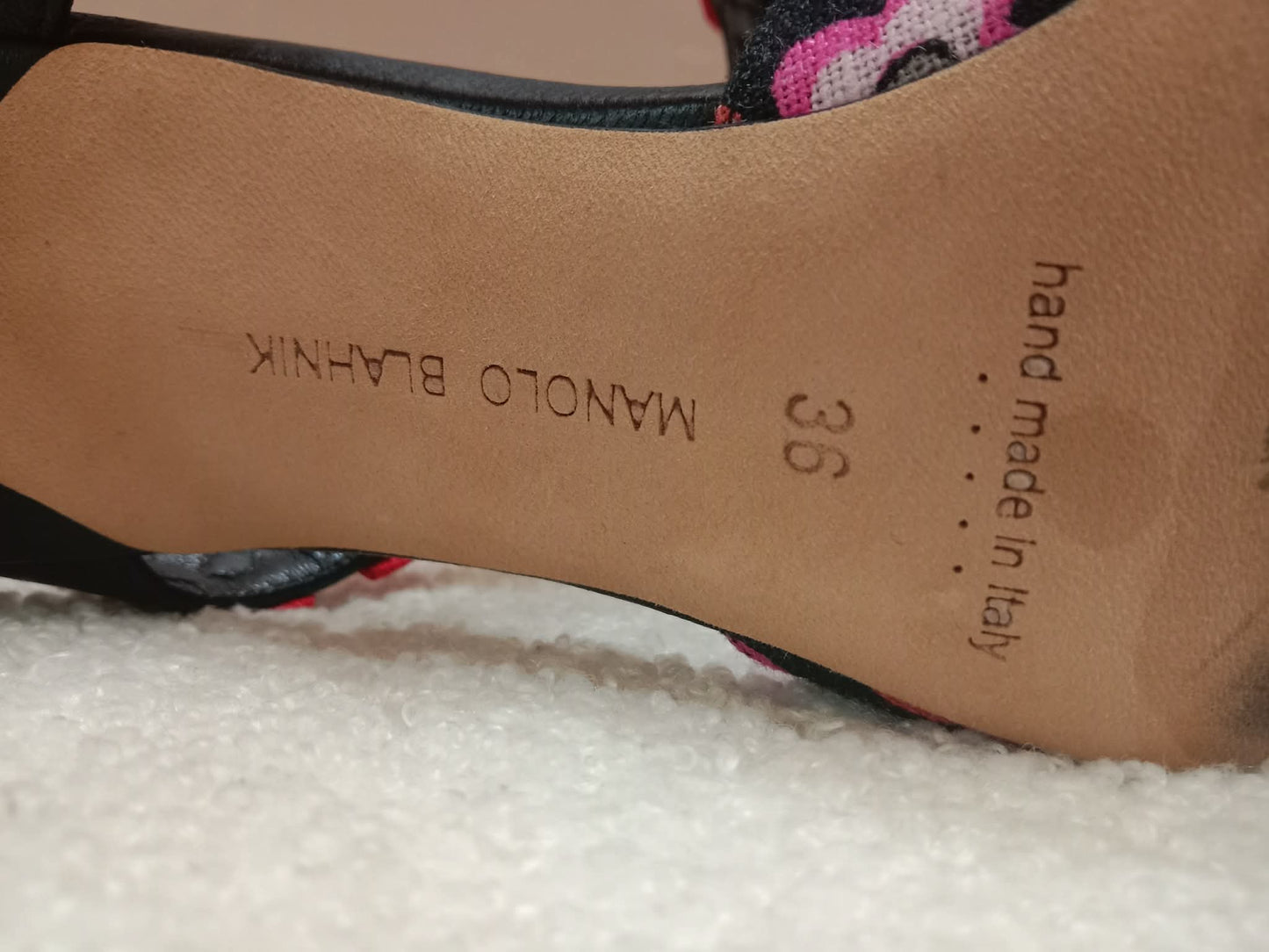 Manolo Blahnik Chamaca 70 Floral Print inen Mule Heels Size 36