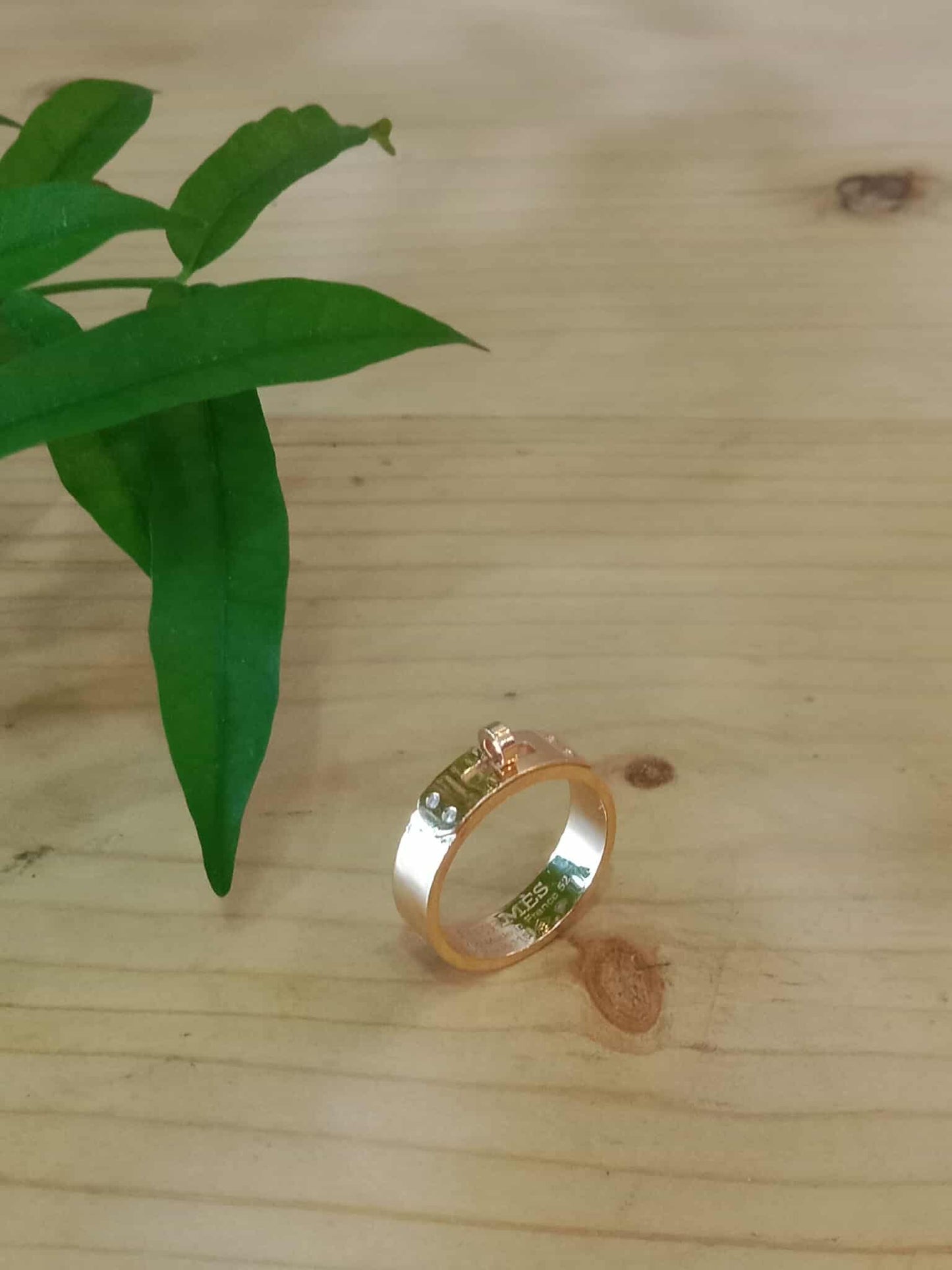 Hermes Kelly Ring in 18K Rose Gold Pave-Set Diamonds on the Clasp Motif