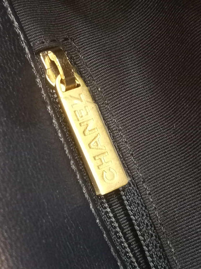 Chanel 19 Beige Midnight Blue Small Series 30