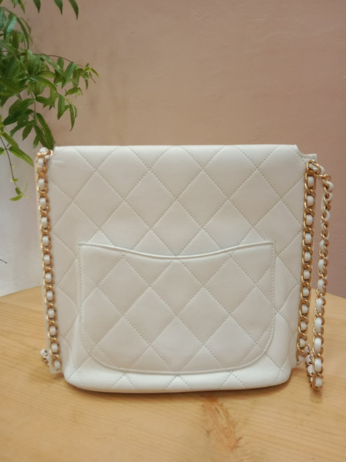 Chanel 21S Hobo Bag Qulted Lambskin White Series 31