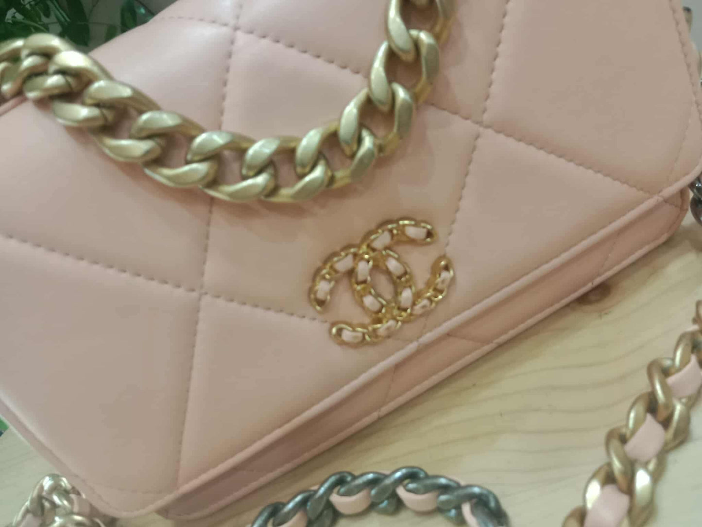 Chanel 19 Wallet on Chain Peach in Quilted Lambskin Microchipped