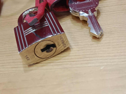 Hermes Victoria 43 Clemence Red Stamp R 2014