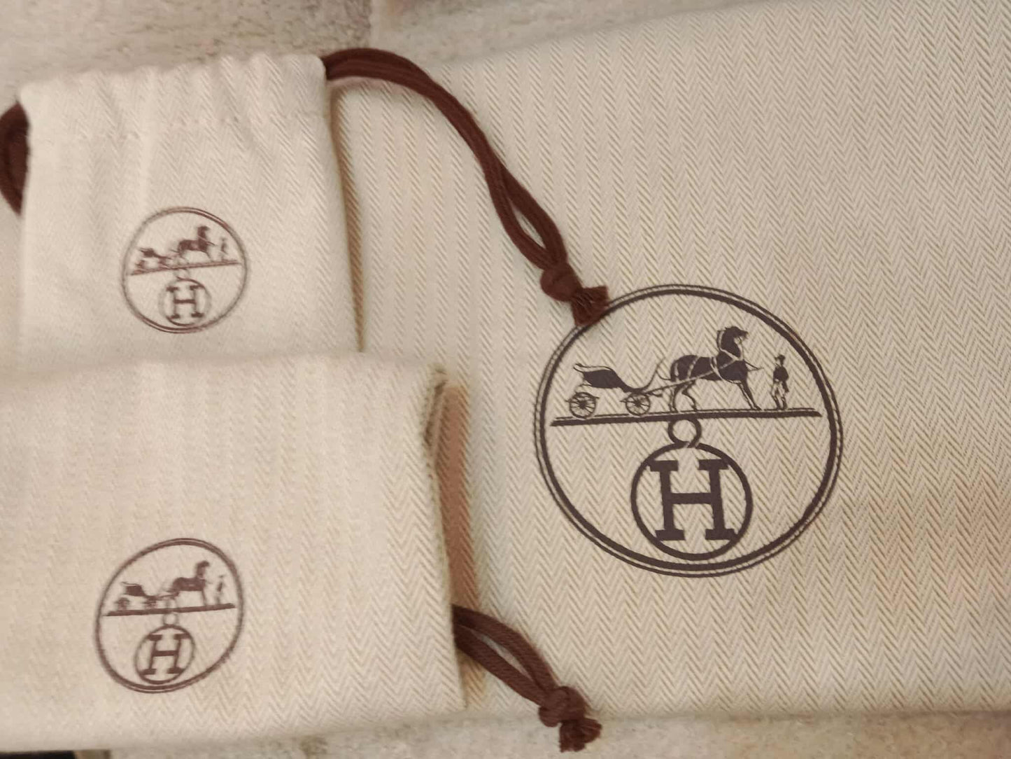 Hermes Kelly 28 Mykonos Sellier Epsom Stamp O Square 2011