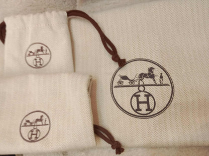 Hermes Kelly 28 Mykonos Sellier Epsom Stamp O Square 2011