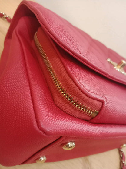 Chanel Business Affinity Red Medium Series 28
