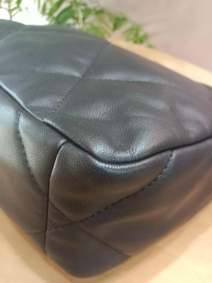 Chanel 19 Beige Midnight Blue Small Series 30