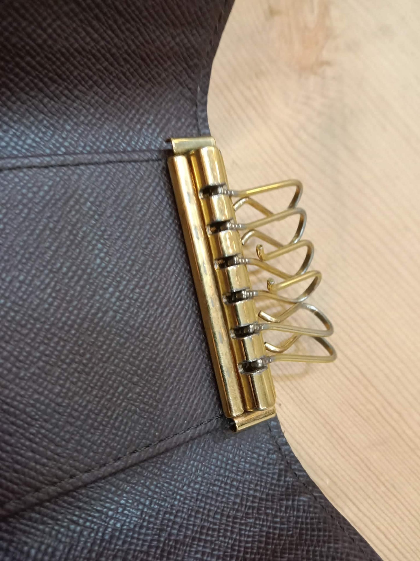 Louis Vuitton 6 Slots Keyholder Damier Ebene