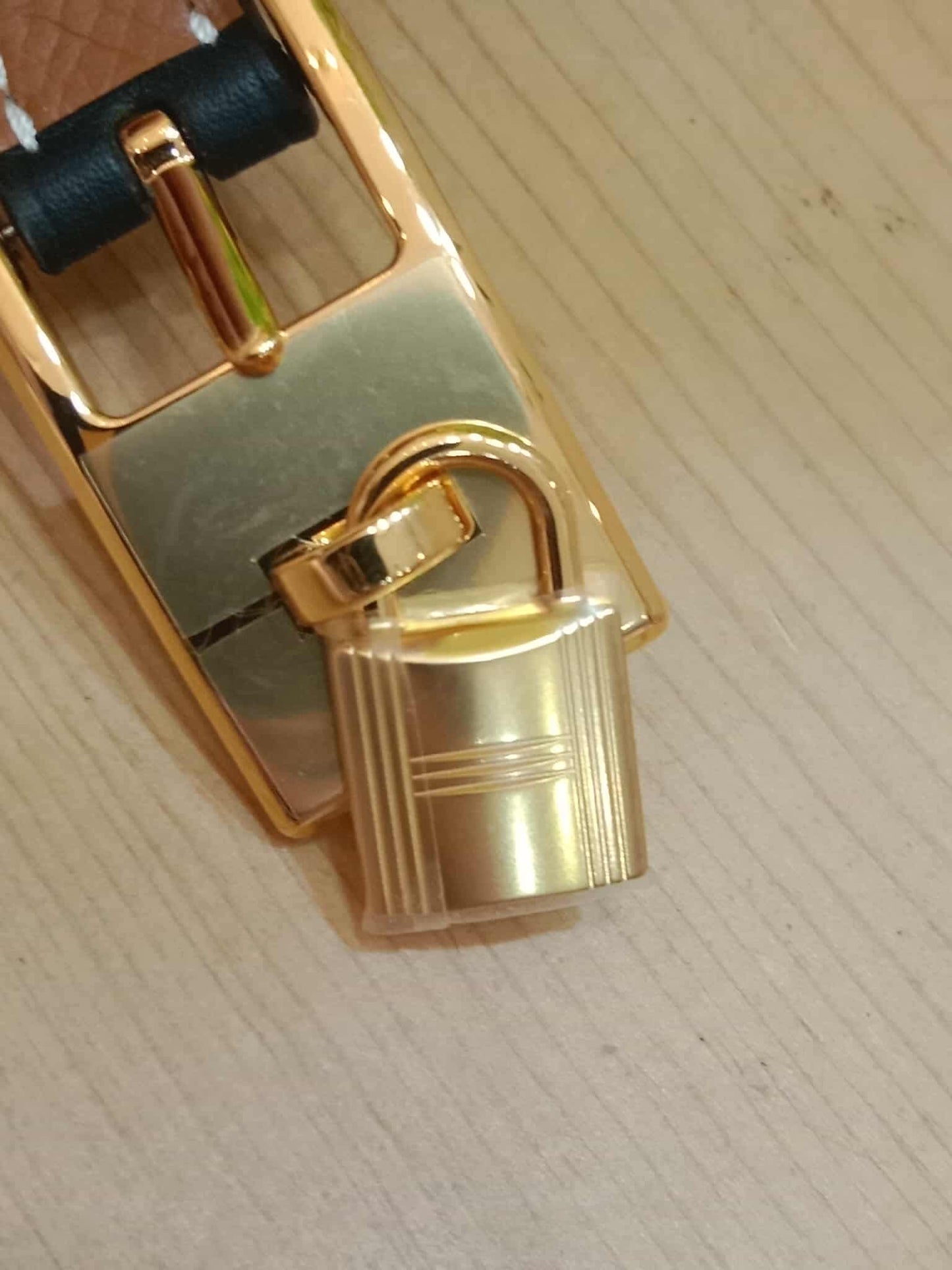 Hermes Lucky 15 Reversible Belt Swift/Epsom Gold/Noir Stamp Z 2021