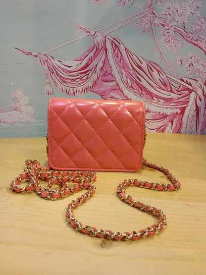 Chanel VIC Gift Quilted Mini Wallet on Chain in Pink/Coral Apricot MIcrochipped