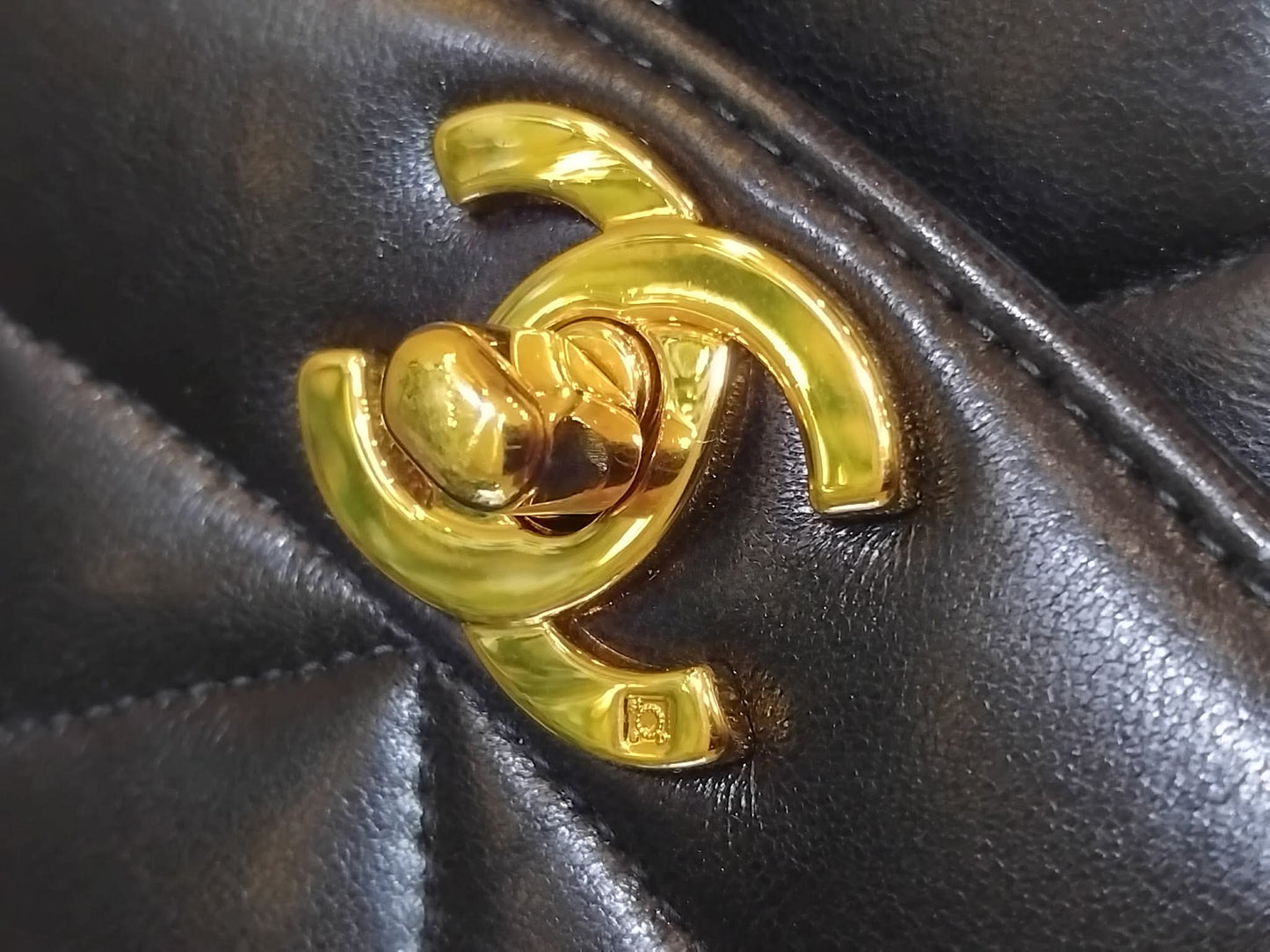 Chanel Diana Flap Bag Lambskin Black Series 3