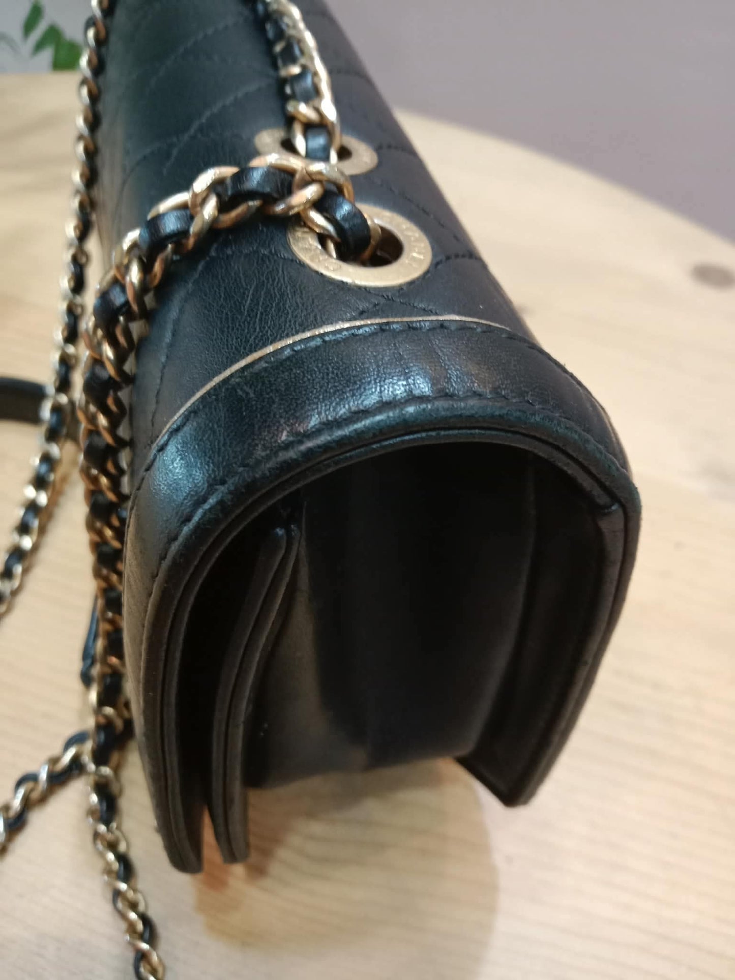 Chanel CC Crossing Leather Chain Shoulder Bag Lambskin Series 23
