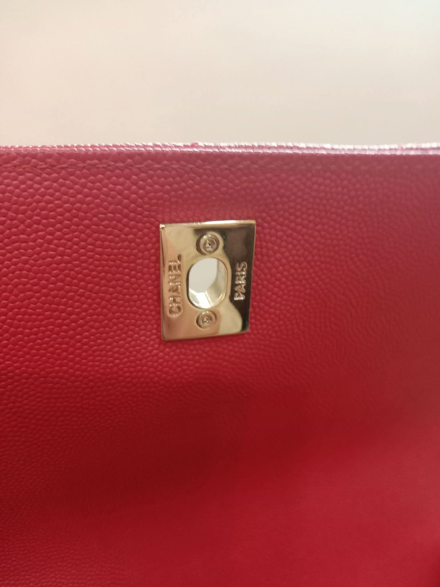 Chanel Business Affinity Red Medium Series 28