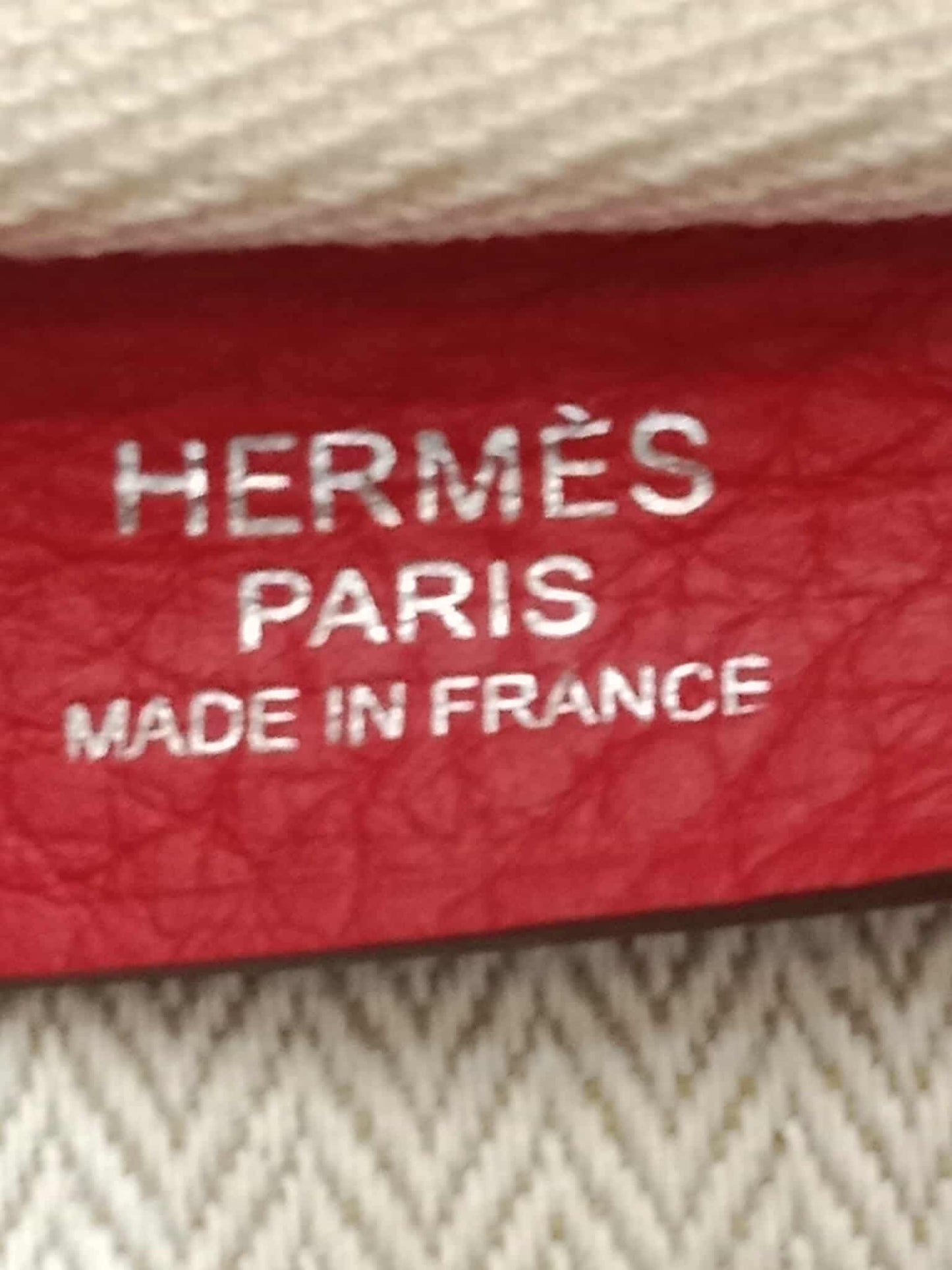 Hermes Victoria 43 Clemence Red Stamp R 2014