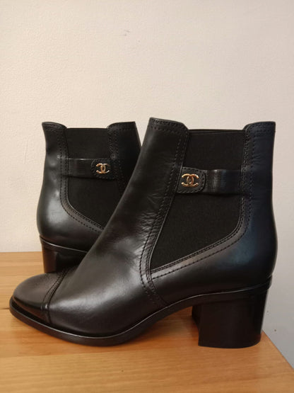 Chanel Calfskin Patent Cap Toe Short Boots Pre-Fall 2019 Collection Size 37.5
