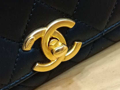 Chanel La Parisienne Quilted Lambskin Tophandle Bag Black Series 30