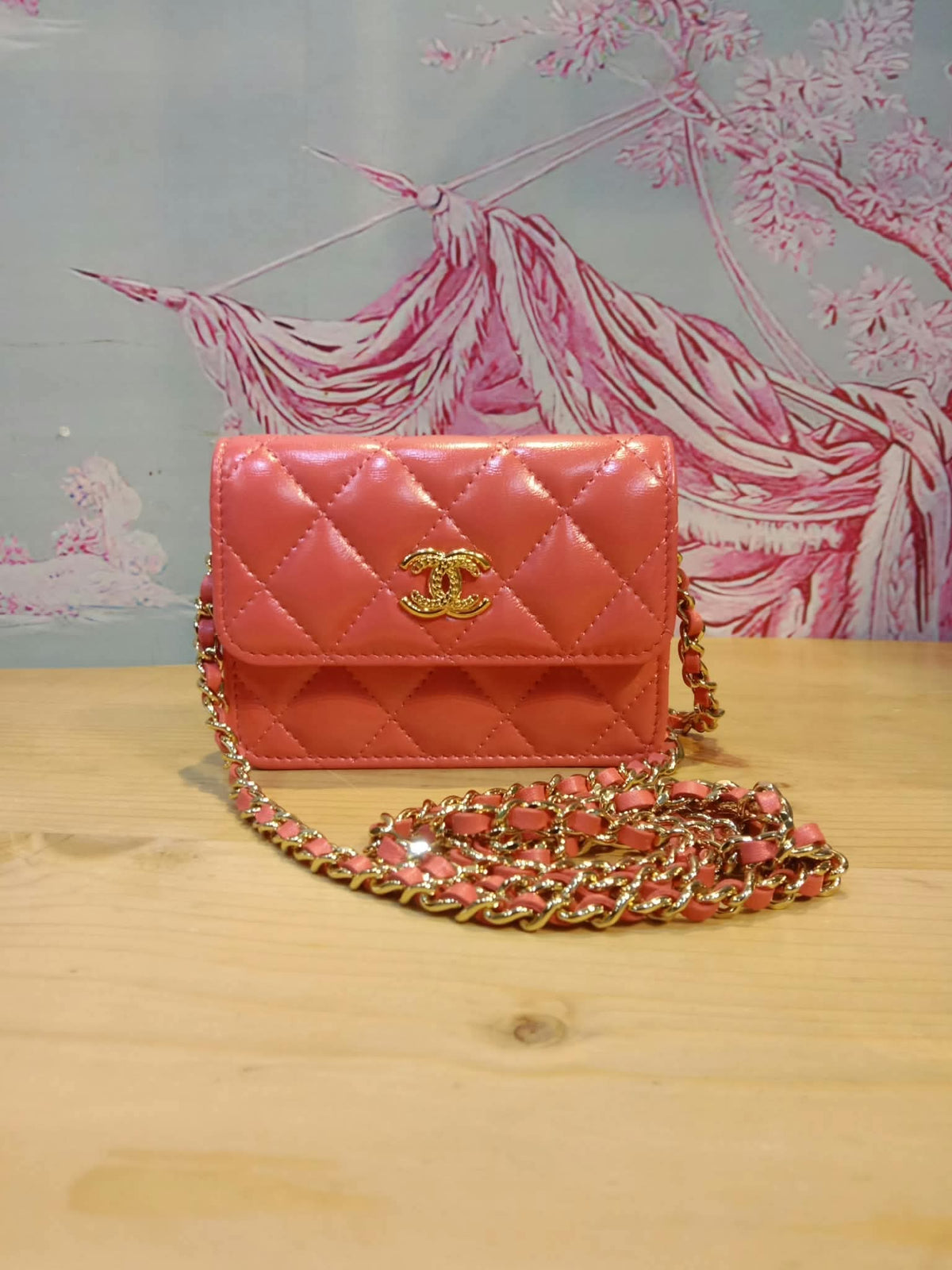 Chanel VIC Gift Quilted Mini Wallet on Chain in Pink/Coral Apricot MIcrochipped