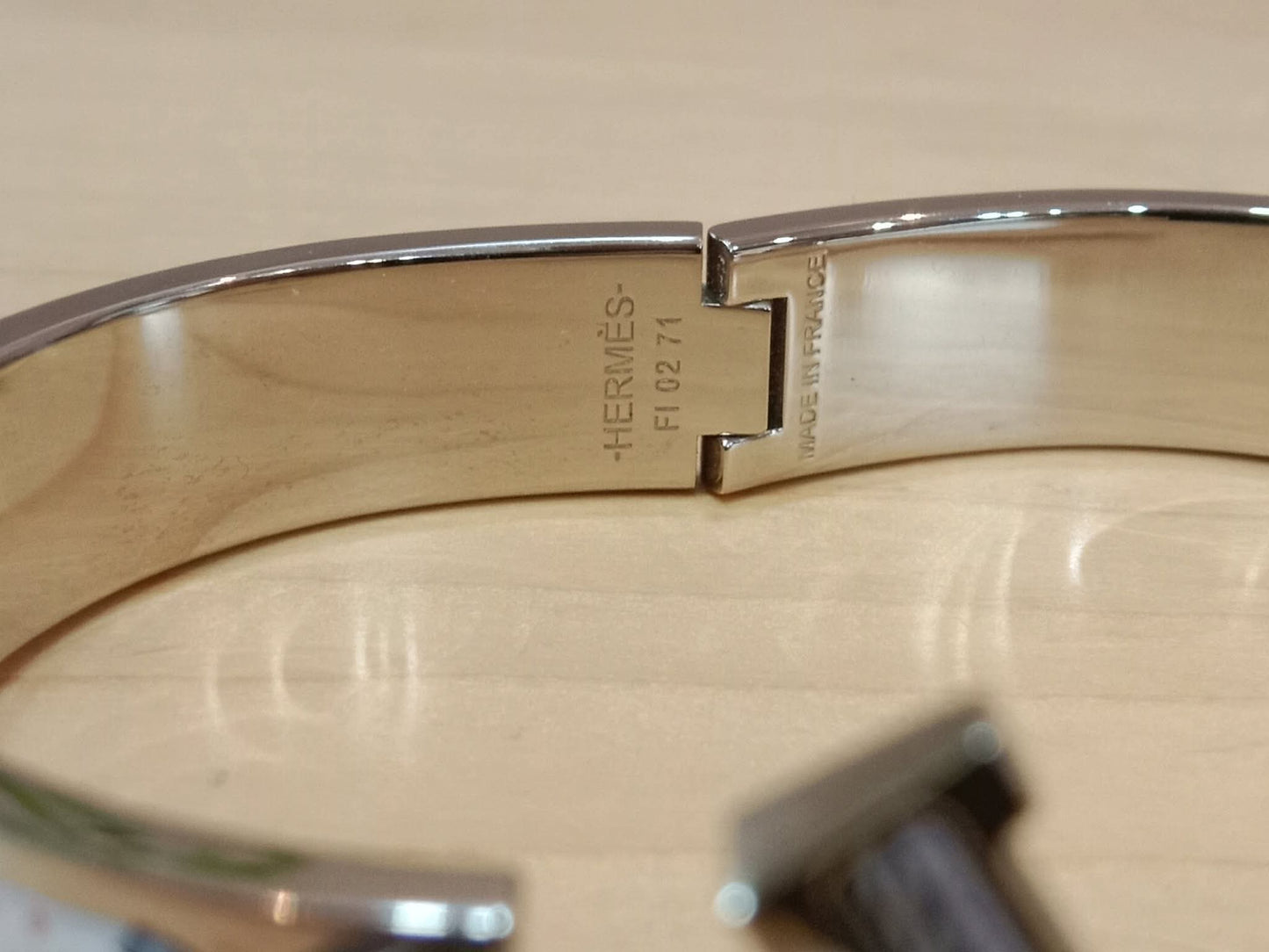 Hermes Clic H Bracelet in the "Grand Apparat Remix" Pattern White Enamel Printed Band Palladium-Plated Hardware GM Size