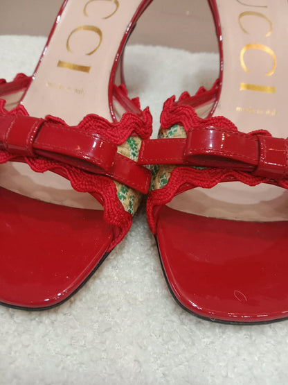 Gucci Kertu Mule Heels Red Patent Leather Trim and Bow Detail Size 36
