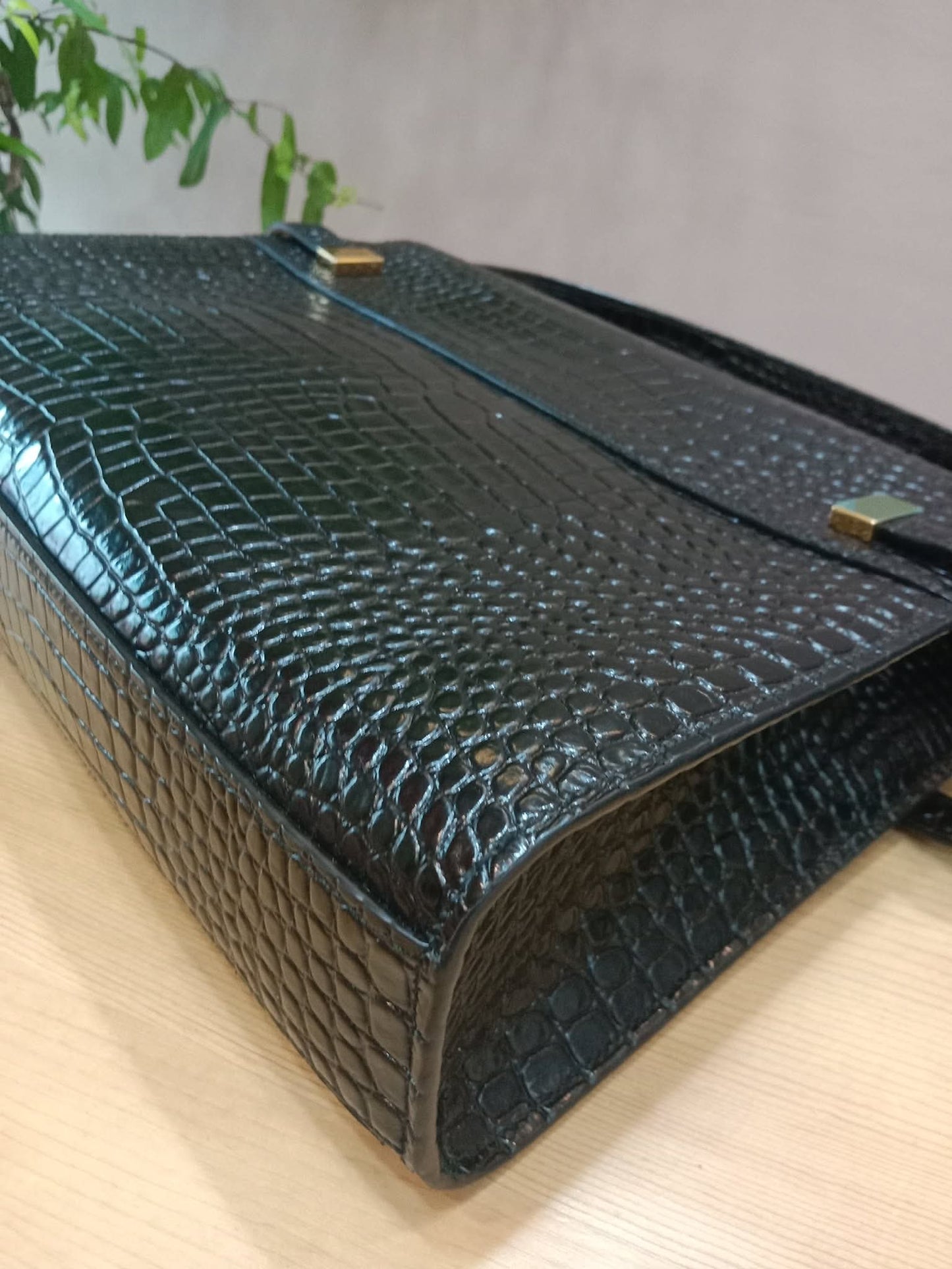 Saint Laurent Manhattan Crocodile Embossed Leather Black
