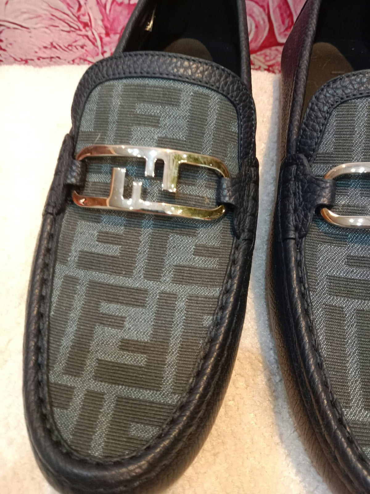 Fendi O'Clock Driving Loafers Black Size 9