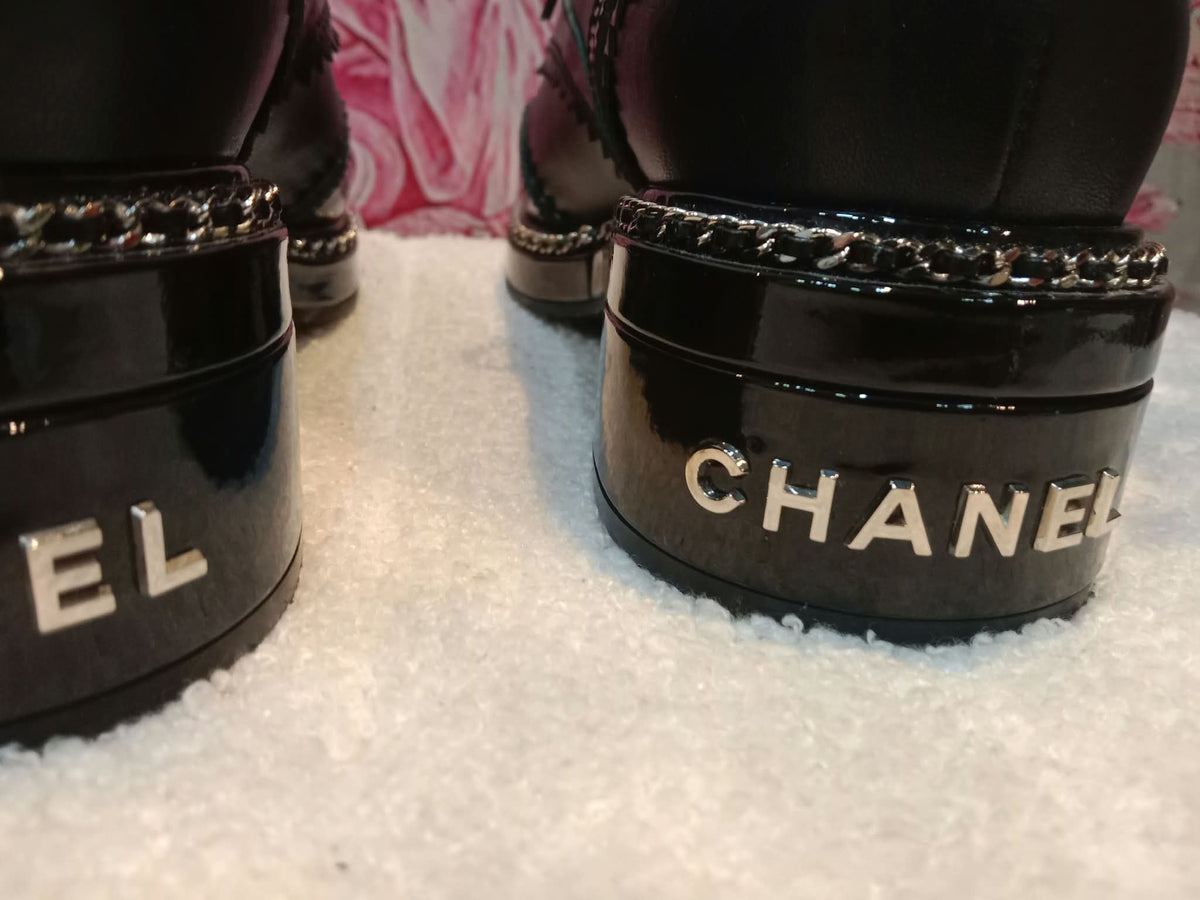 Chanel Black Patent Calfskin CC Brogue Lace-Up Oxford Size 38