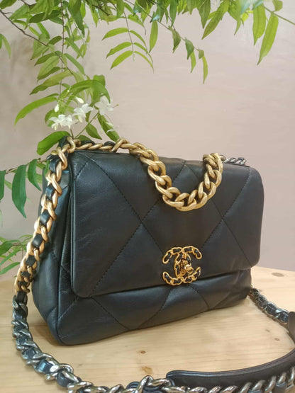 Chanel 19 Beige Midnight Blue Small Series 30