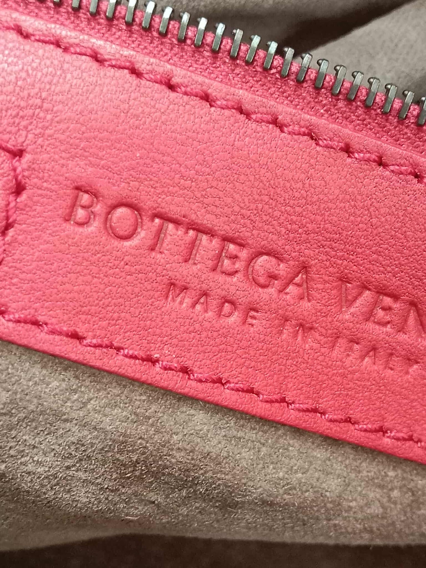 Bottega Veneta Intrecciato Hobo Bag Red