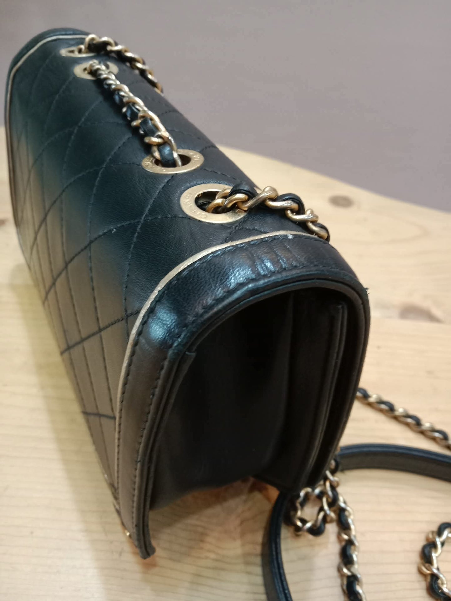 Chanel CC Crossing Leather Chain Shoulder Bag Lambskin Series 23